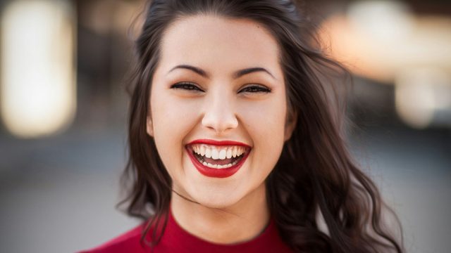 Teeth Whitening for Sensitive Teeth: Will it Hurt & Is It Effective?