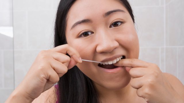 Flossing: Reasons Your Gums Bleed
